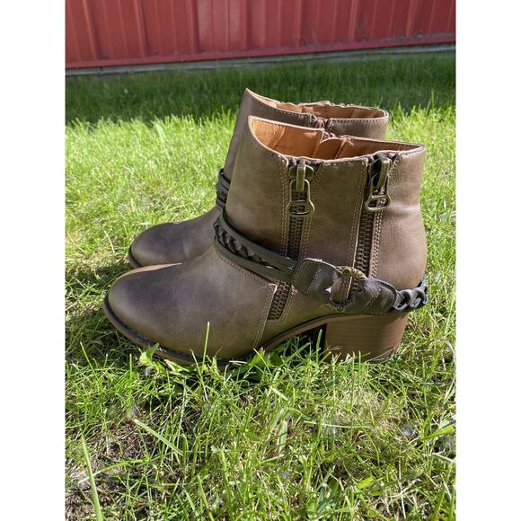 Not Rated Women’s Size 8 Strappy Moto Biker Chunky Heel Brown Bootie Zippers - Picture 1 of 7